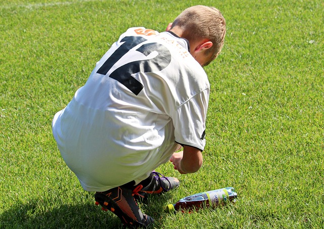 出国足屡战 出国足屡战